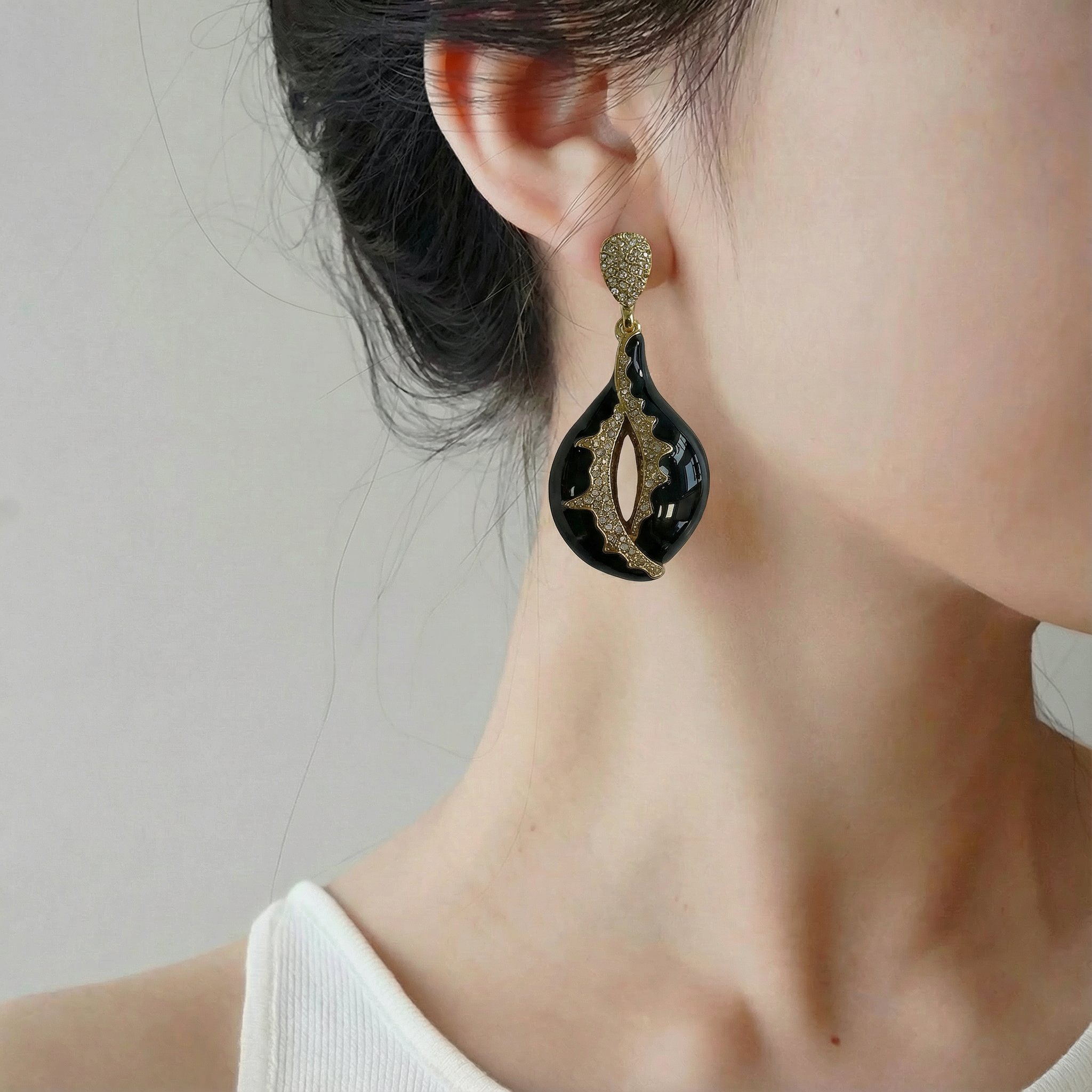 Unique Teardrop Design · 24K Gold-Plated Luxury Crystal Earrings - 我的商店